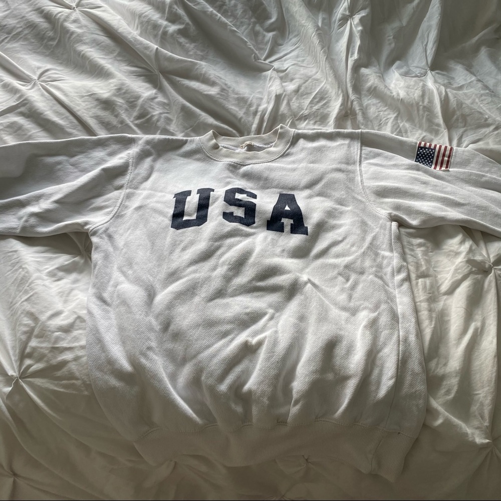 Brandy Melville USA crew neck